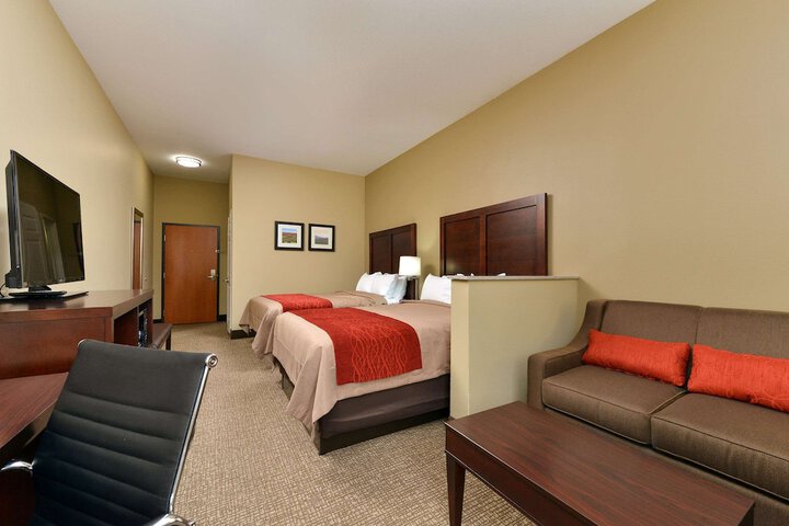 Room 21 of 28