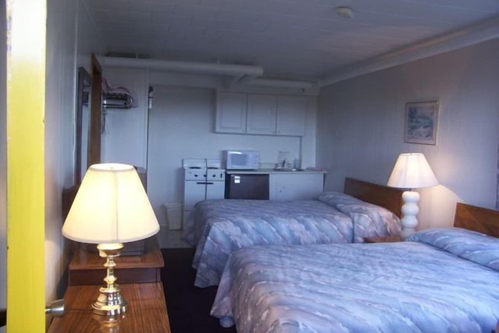 Room 14 of 24