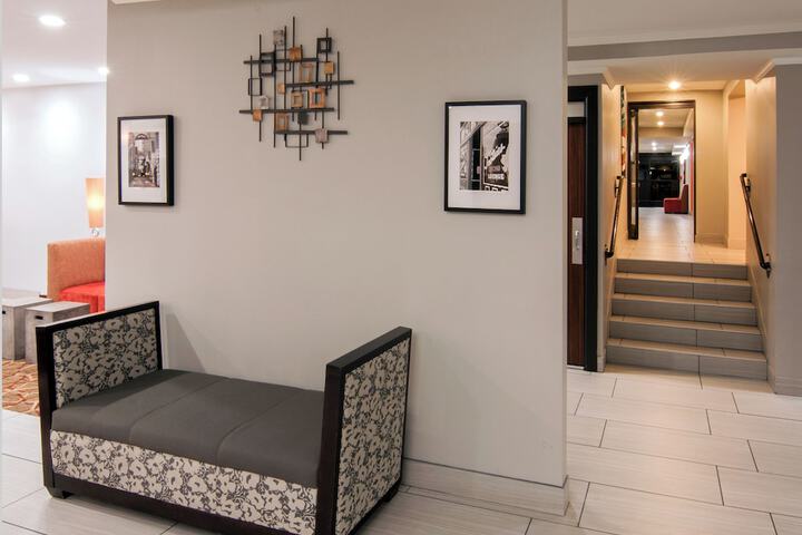 Hotel Interior 8 of 31