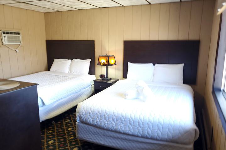 Room 6 of 20