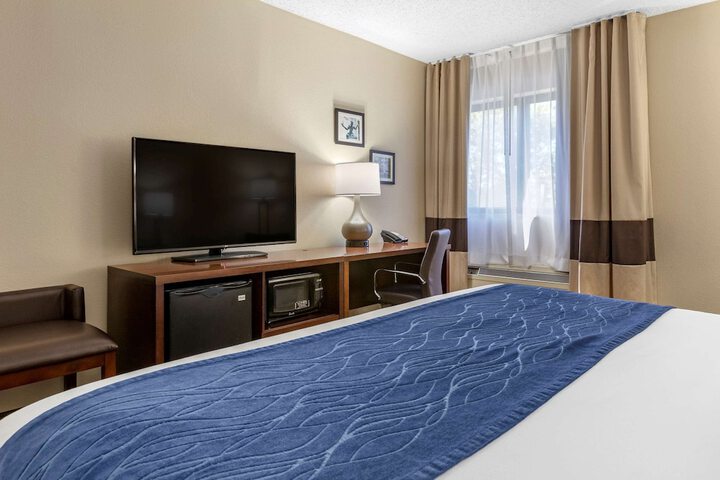 Room 12 of 62