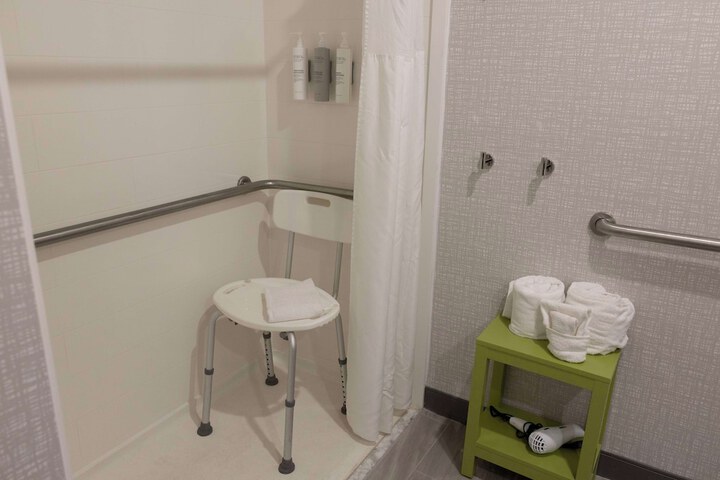 Hampton Inn Kent / Akron Area