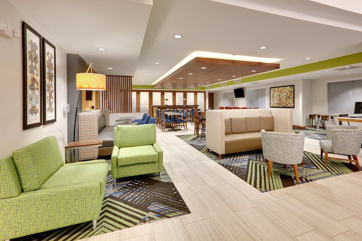 Holiday Inn Express Mitchell by IHG
