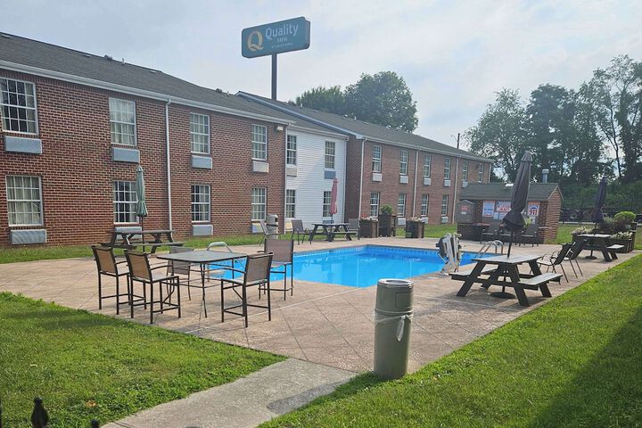 Quality Inn Dublin I-81