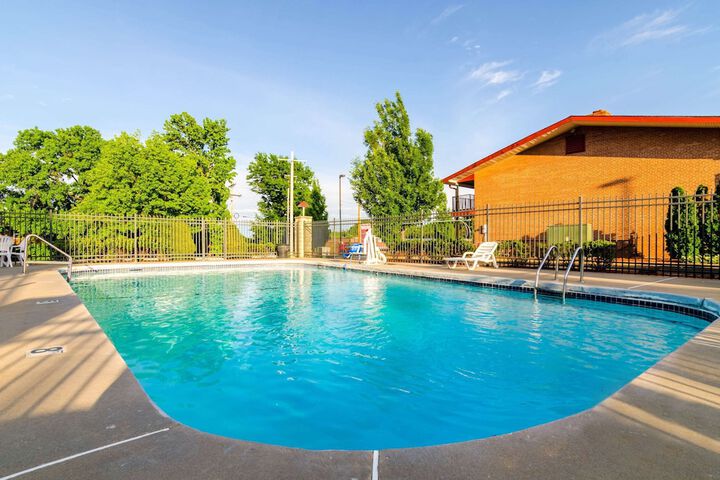 Pool 7 of 57