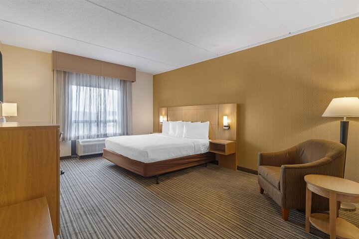 Best Western Royal Plaza Hotel & Trade Center