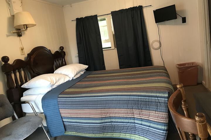 Chamber Lane Motel