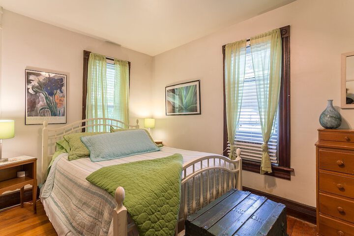 Room 28 of 41