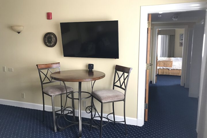 Asbury Inn & Suites