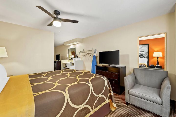 Super 8 by Wyndham Marana / Tucson Area