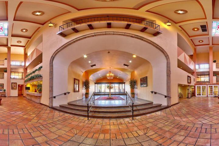Hotel Interior 10 of 33