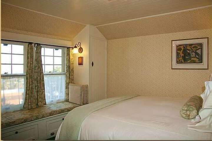Room 44 of 57