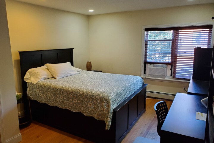 Room 19 of 29