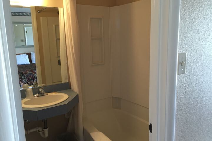 Room 42 of 64