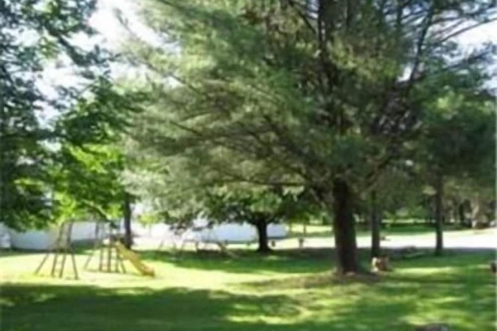 Property Grounds 24 of 28