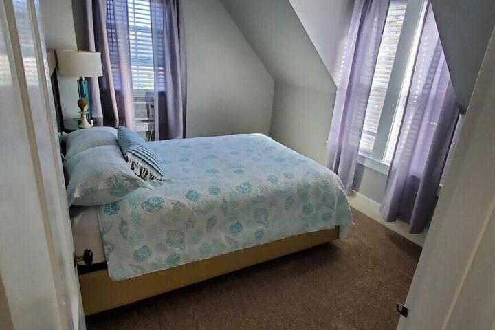 Room 82 of 194