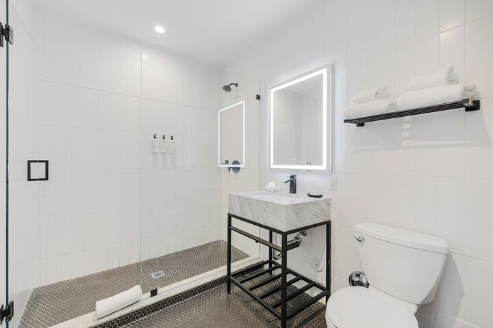 Room 15 of 56