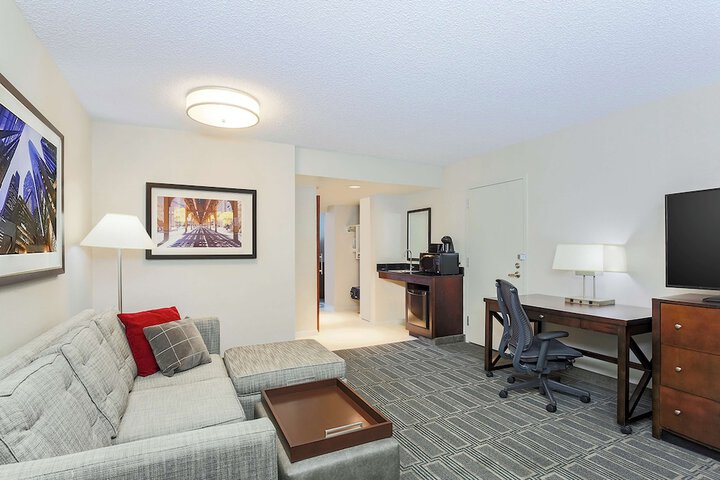 Room 32 of 50