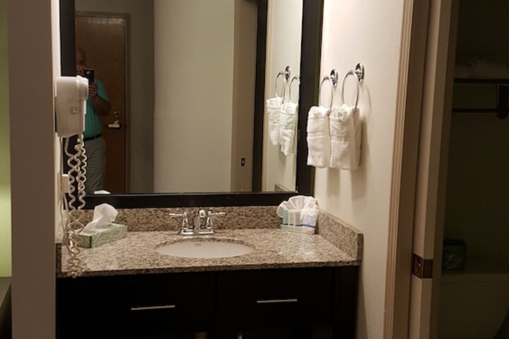 Room 32 of 55