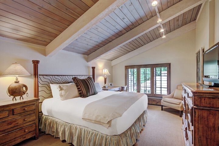 The Lodge at Vail a RockResort by Vail Resorts