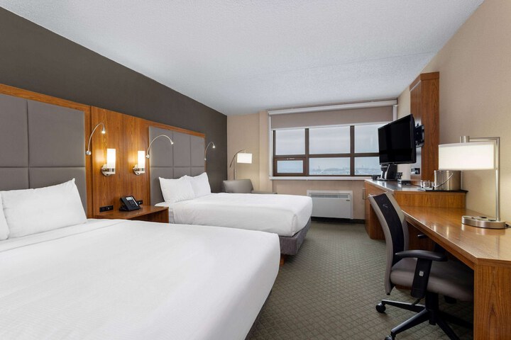 Ramada by Wyndham Northern Grand Hotel & Conference Centre