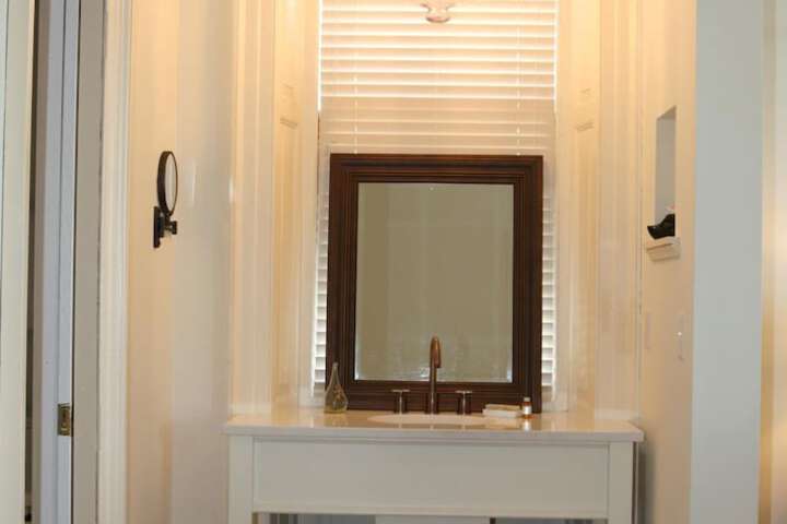 Room 14 of 22