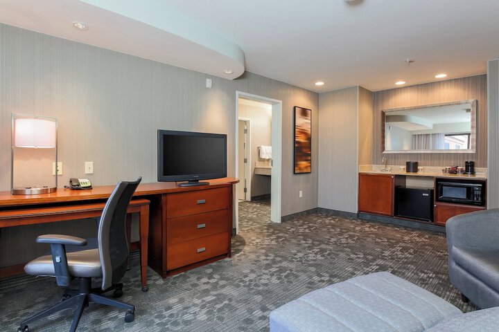 Room 49 of 69