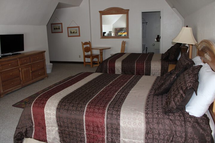 Room 96 of 104