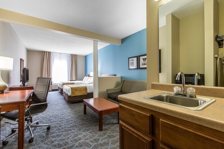 Comfort Suites Southport - Oak Island