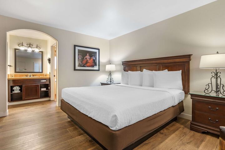 Room 33 of 54