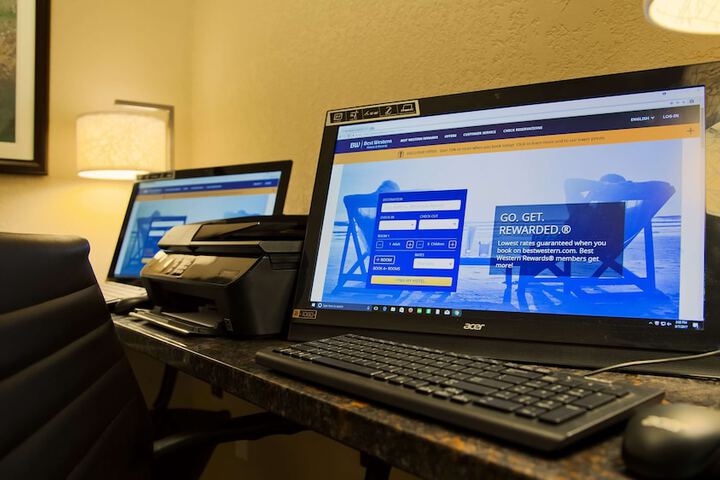 Best Western Plus Menomonie Inn & Suites