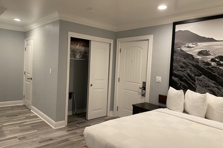 Room 135 of 152