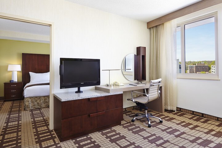 Room 12 of 26