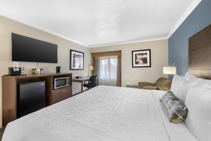 Best Western Airport Albuquerque InnSuites Hotel & Suites