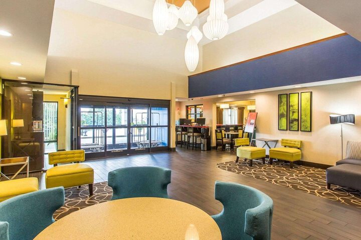 Comfort Suites Cookeville