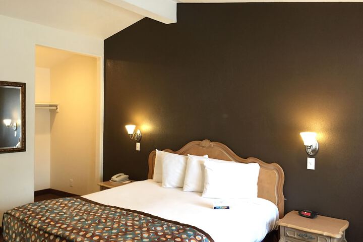 Room 62 of 131