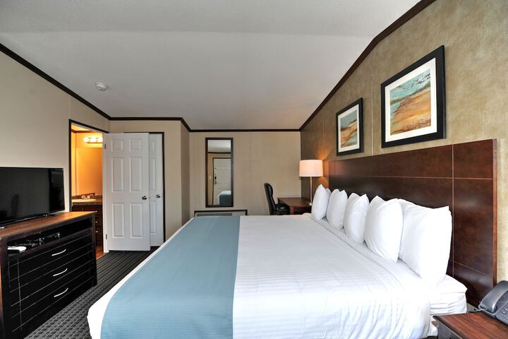 Instalodge Hotel & Suites