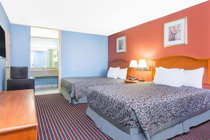 Room 5 of 13