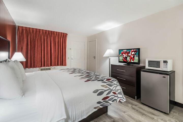 Room 13 of 30