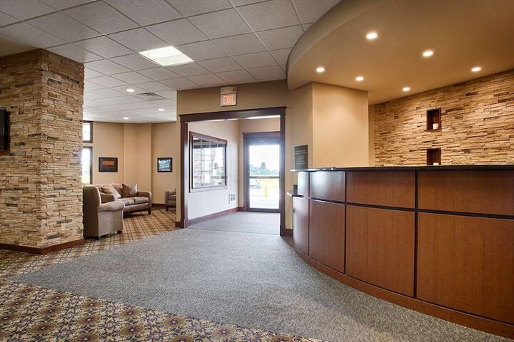 Crossroads Hotel and Event Center