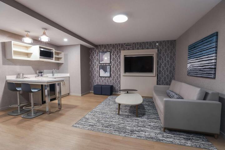 Radisson Plaza Hotel at Kalamazoo Center