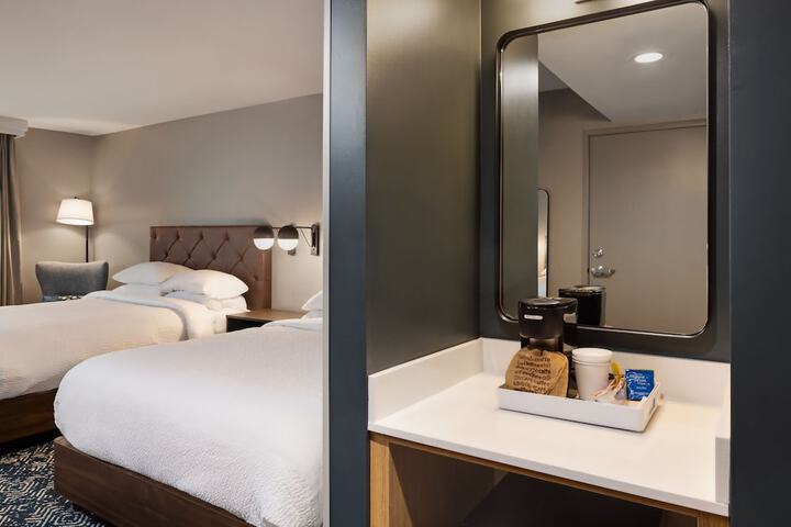 Four Points by Sheraton Bakersfield