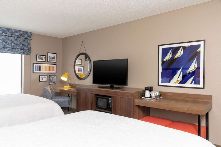 Room 10 of 36