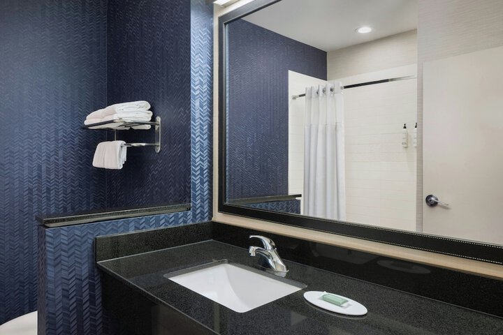 Fairfield Inn & Suites Bowling Green