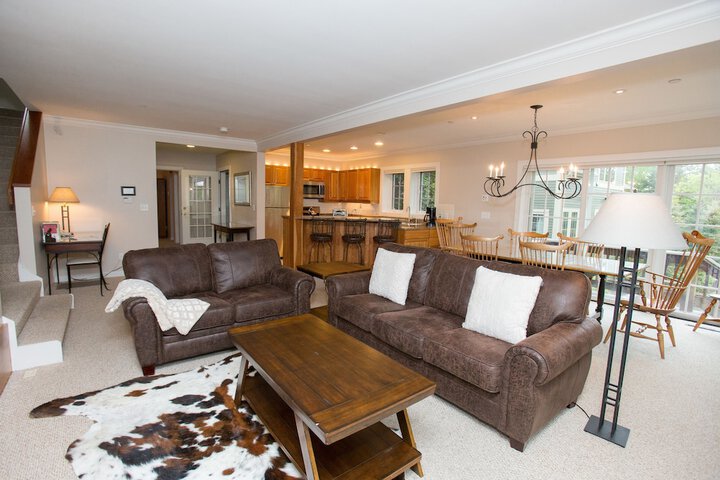 Topnotch Resort