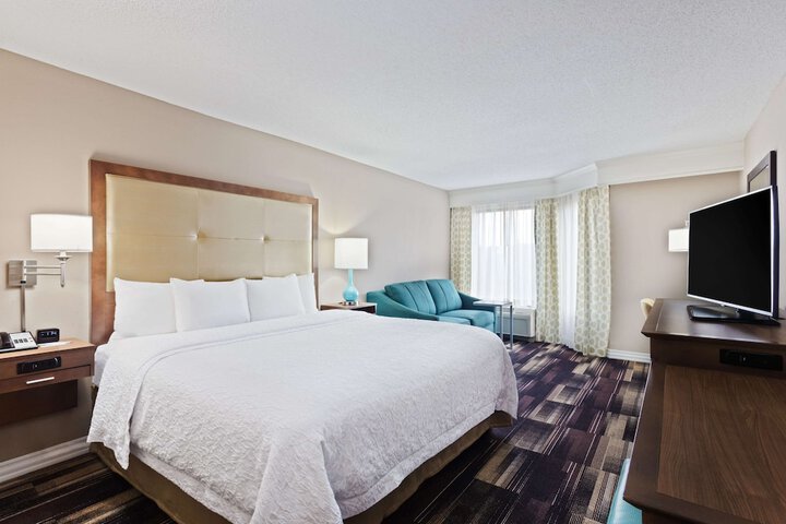 Room 21 of 35