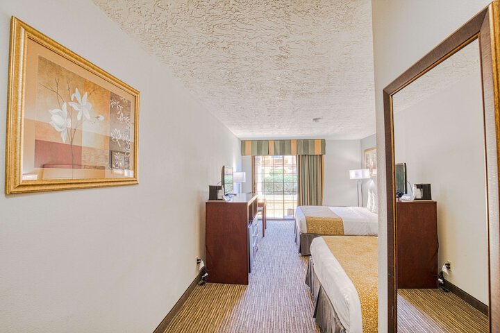 Room 21 of 31