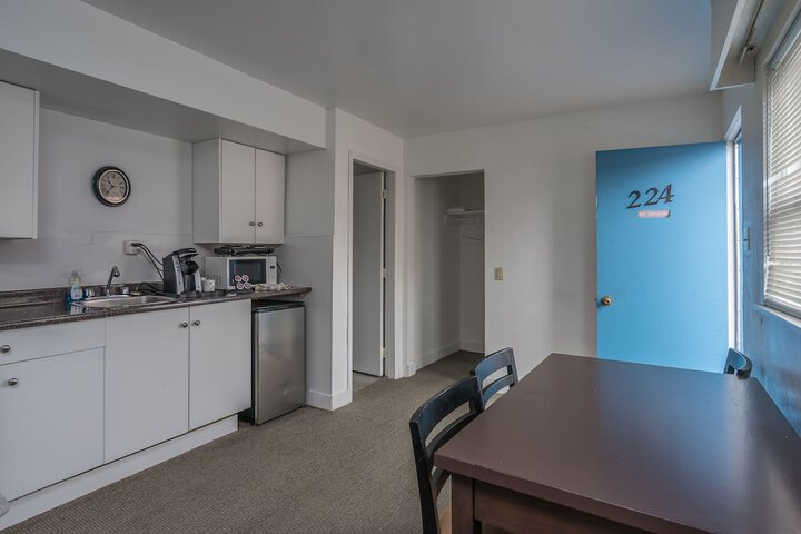 Room 29 of 42