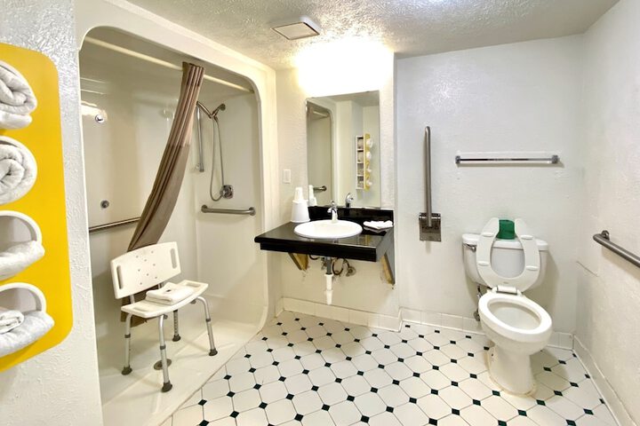 Room 27 of 45