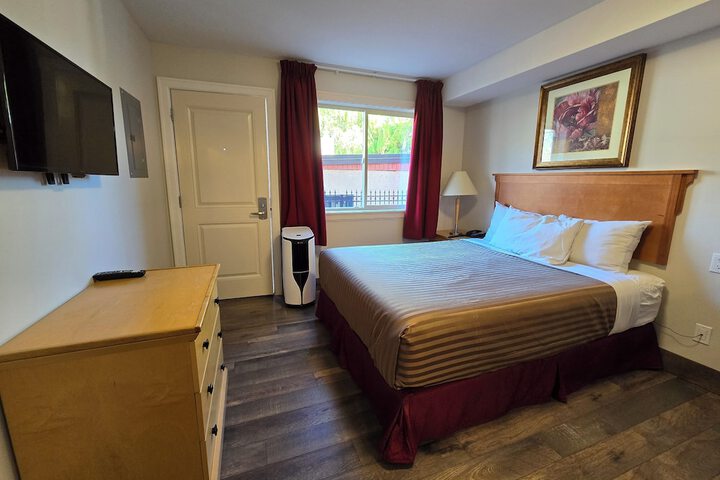 Sahara Courtyard Inn